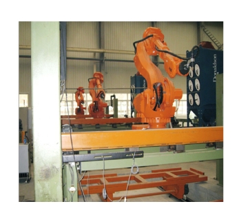 汽車縱梁、加強(qiáng)梁機(jī)器人等離子切割生產(chǎn)線